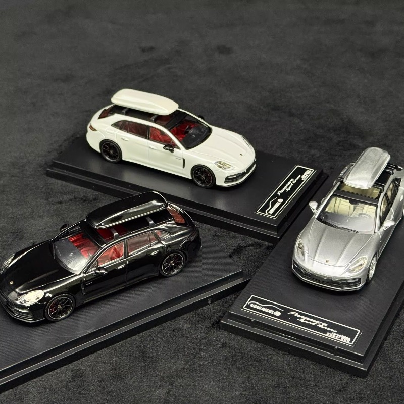 RM 1:64 Rhino Porsche Panamera - Die Cast Car 1 64 avaliação e preço